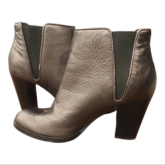 Reba sz 7 Zari leather studded metallic booties - Picture 10 of 15